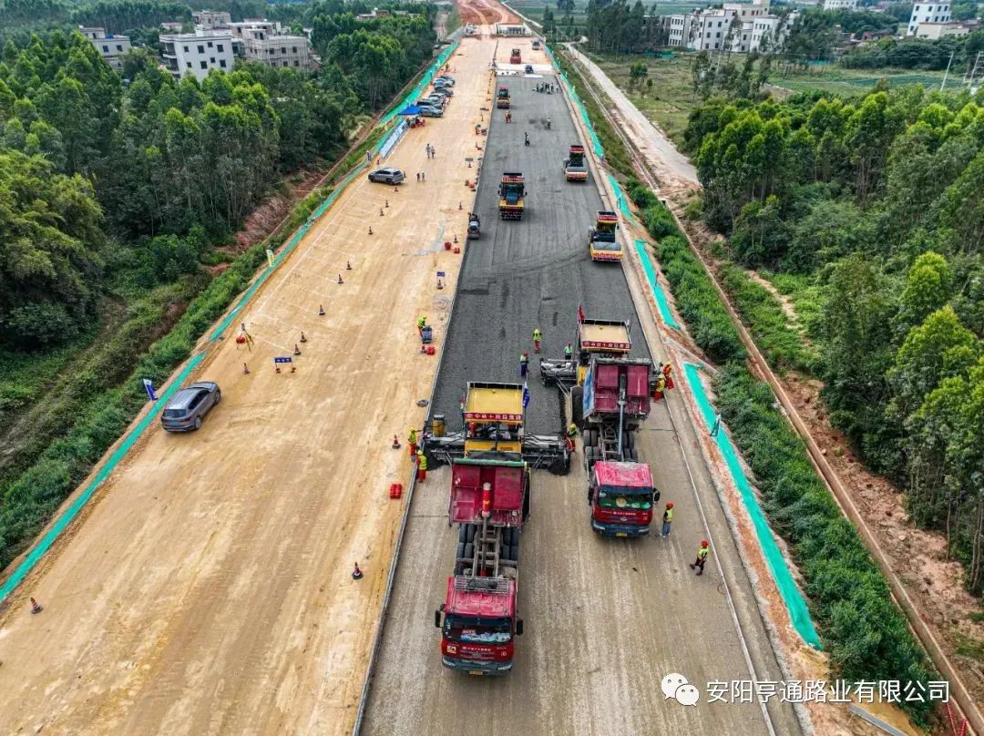 【省重 點項目】3D技術“打印”高速公路，南三島大橋項目進入路面工程施工階段